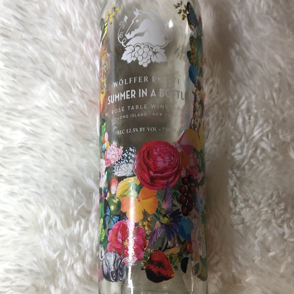 🦋 Beautiful Wine Glass Wölffer Estate Summer In A Bottle Decoration / Crafts🦋 - Picture 4 of 7